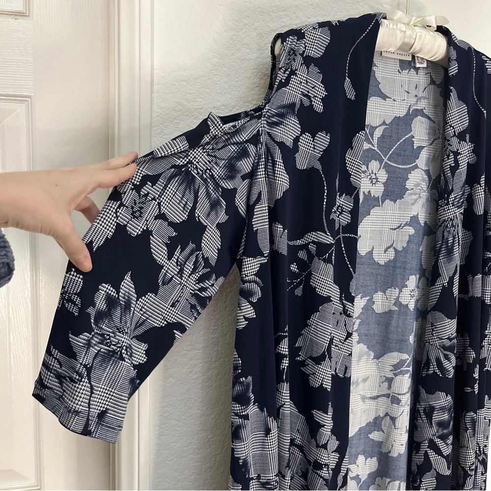 Susan Graver Blue Cardigan Navy Plaid Floral Cold Shoulder Flowy QVC Plus Sz 1X - Picture 5 of 10